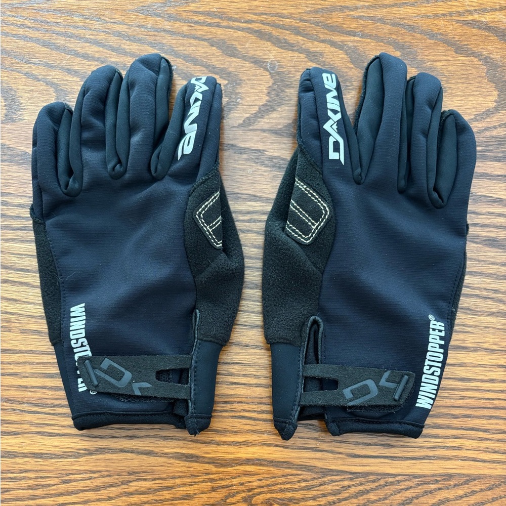 Dakine Windstopper women’s ski gloves